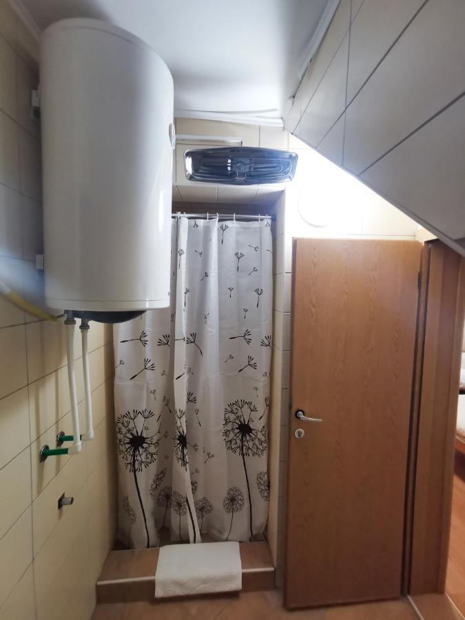 Motel Imperija Ub Екстер'єр фото