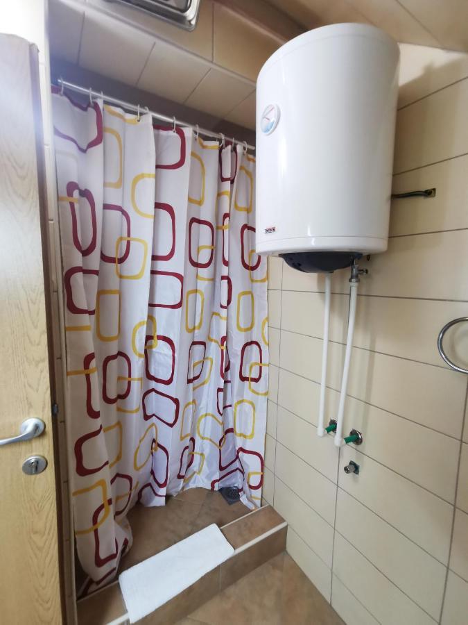 Motel Imperija Ub Екстер'єр фото